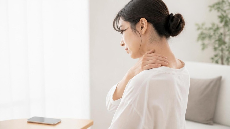 首が長い人 なぜ|見た目の原因と首肩こりを防ぐ姿勢ケア 見出し画像5