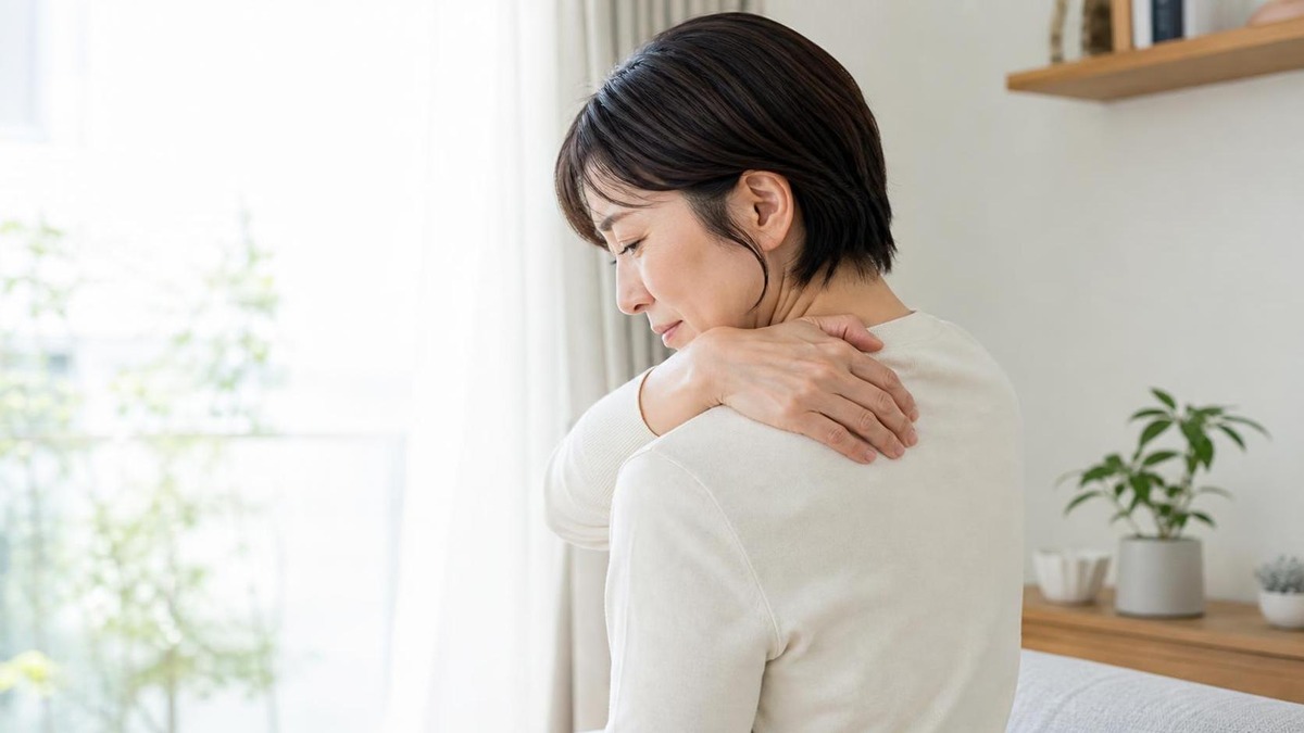体の左側が痛い原因は？肩甲骨・背中・内臓由来の注意点 タイトル画像