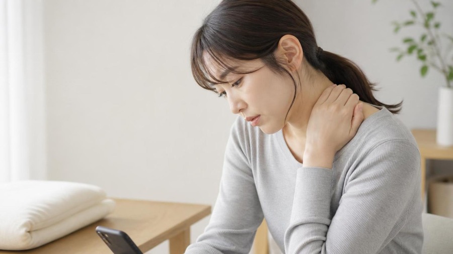 首が短い 女｜見た目の原因と首肩こりを防ぐ姿勢ケア 見出し画像3